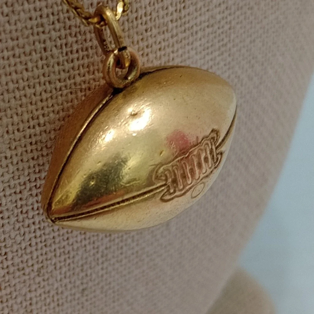 Vintage‎ Football Pendant Necklace JMF 1/20 Gold Filled